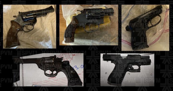 Deux opérations liées aux stupéfiants mènent à la saisie de cinq armes à feu