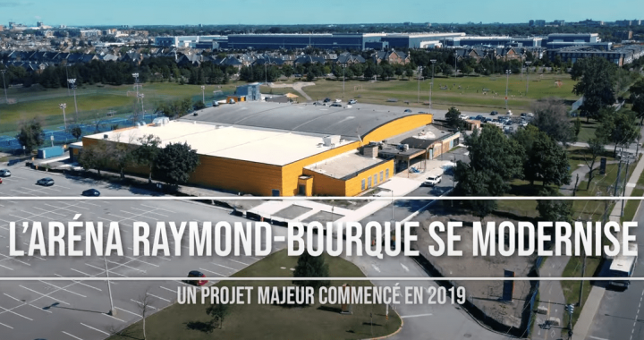 Vue de l’intérieur : le chantier de l’aréna Raymond-Bourque en vidéo