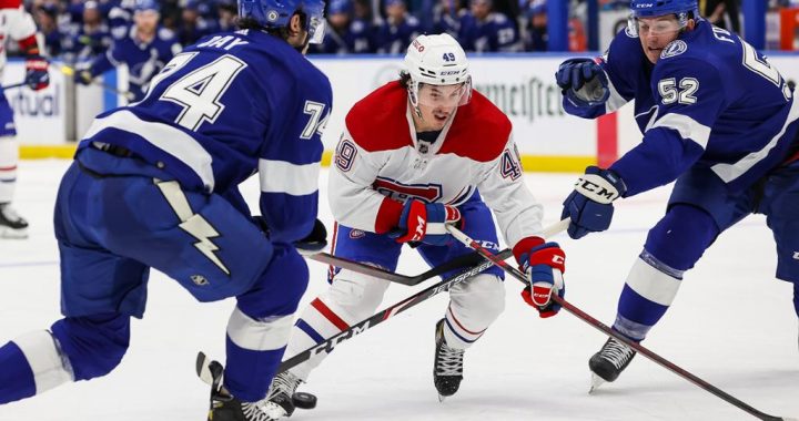 Les Canadiens s’inclinent lors de leur premier match de retour de la pause à Tampa