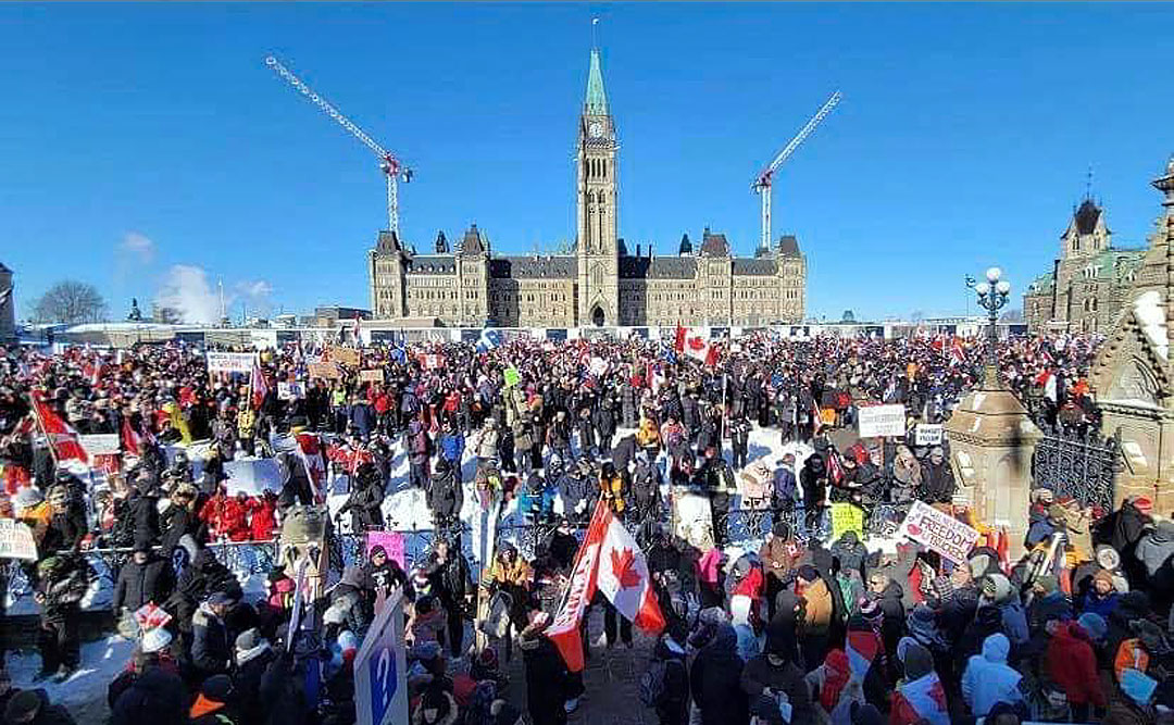 « Le Convoi de la Liberté » attire les foules à Ottawa