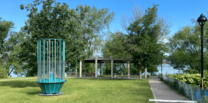 Arrivée de l’oeuvre d’art Les Diamants au parc André-Corbeil-Dit-Tranchemontagne